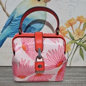 kate spade Grand Daisy Small Orange Pink Floral Remedy Bag